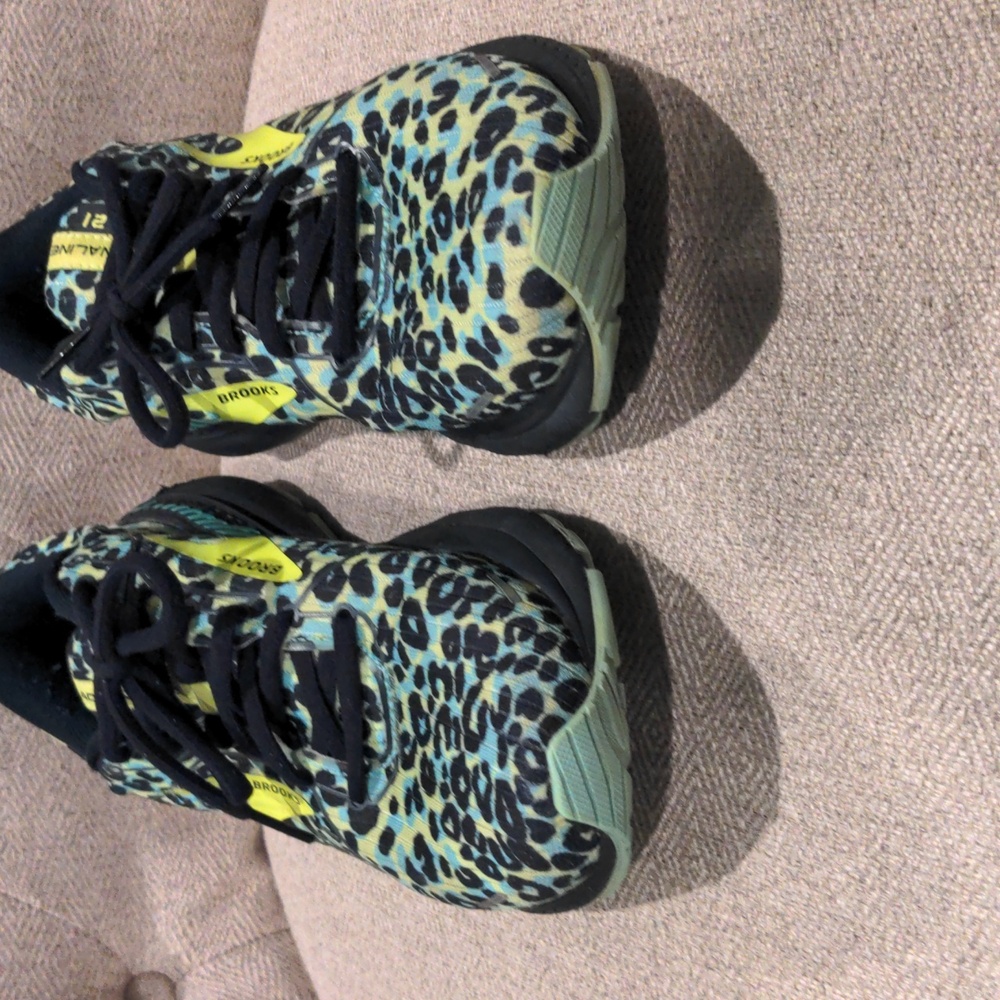 Brooks Adrenaline GTS 21 Athletic Running Shoes Run Wild Leopard Print Women's 9 - Picture 5 of 8